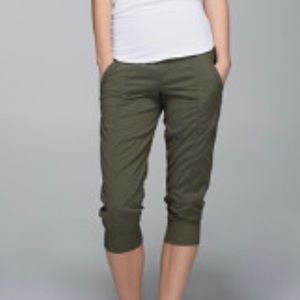 Lululemon In- Flux Crop